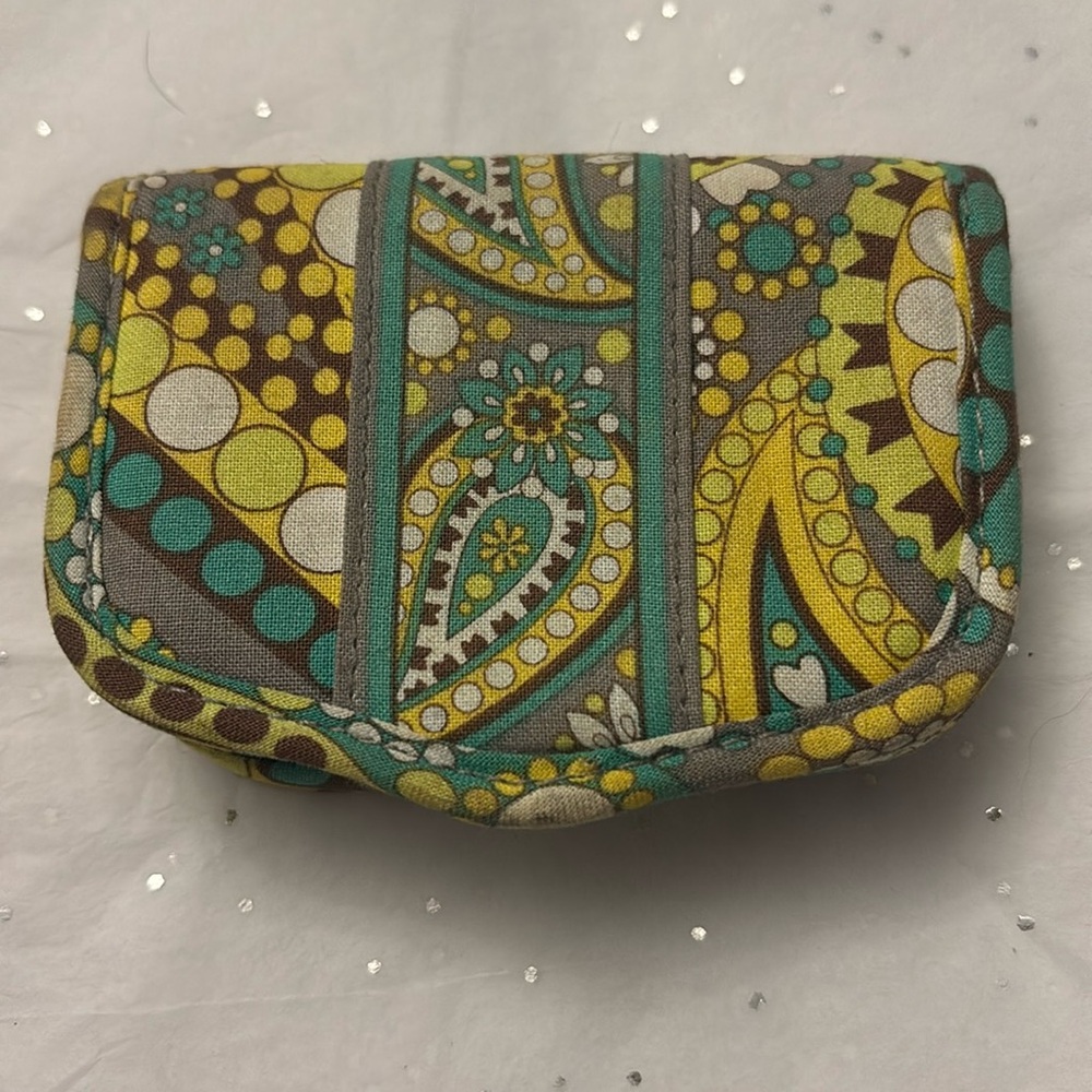 Vera Bradley Kitchy Fabric Magnetic Close Card Wallet